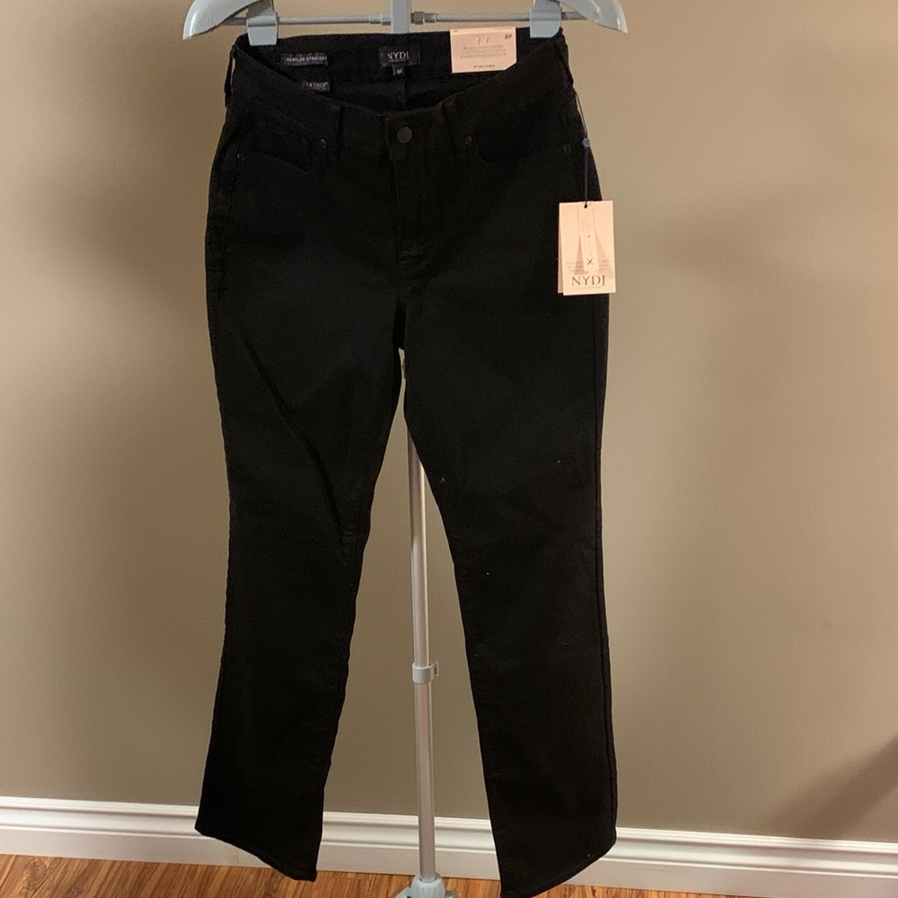 NYDJ Women's Marilyn Straight Black Jeans Size 8P NWT 30 x 31